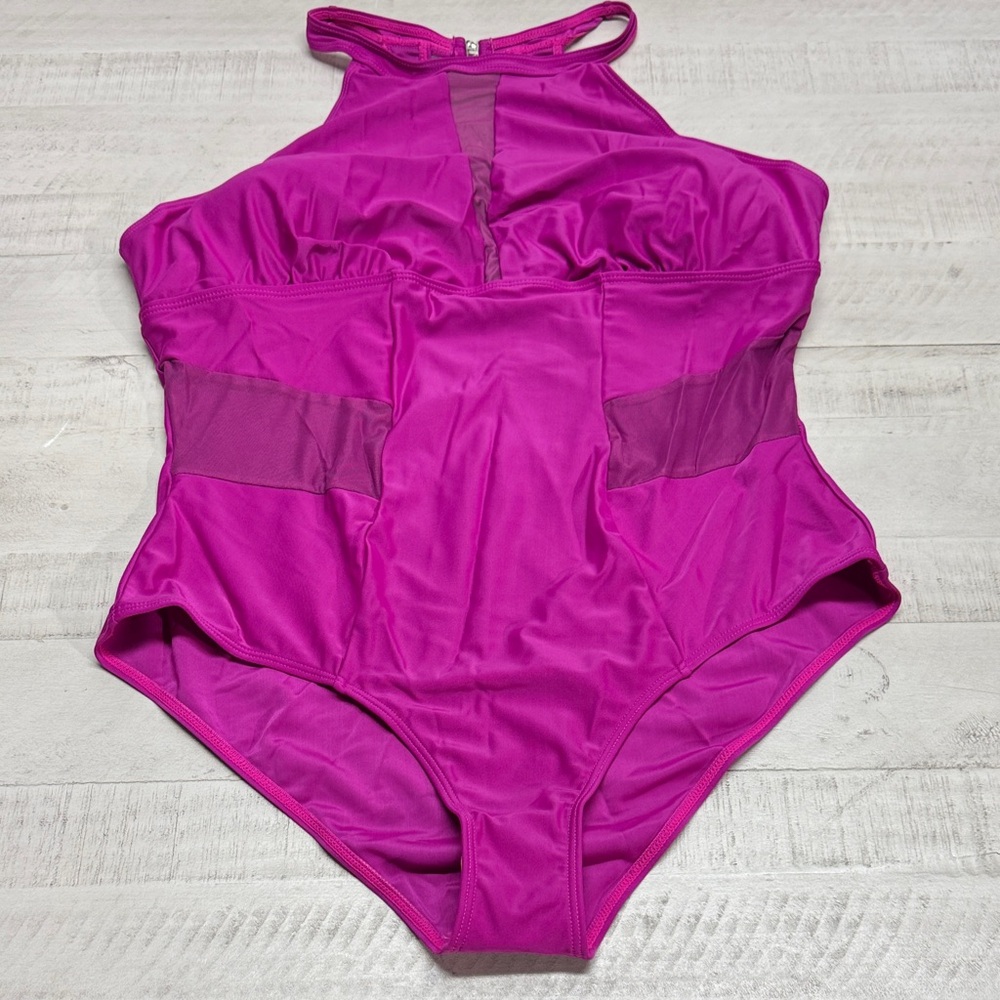 plus size Women's High Neck Mesh Ruched Tummy Control Swimsuit. Size 3XL